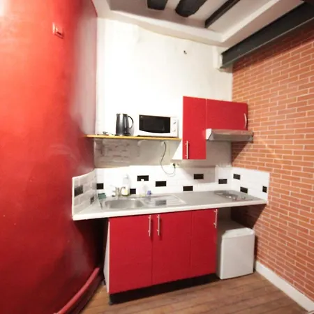 Apartmanhotel Ymmo 75012